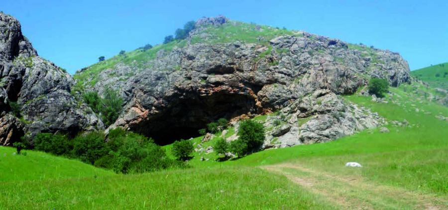 View of the Karaungur caves. Photo by J.K. Kurban