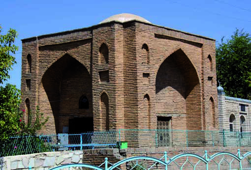 Mausoleum of Karashash ana. View from the south. Photo by B.A. Baitanaev